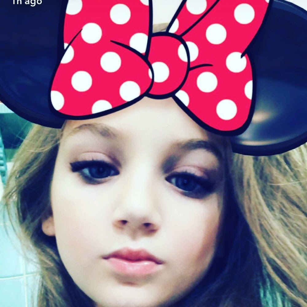 Meet your Posher, Katena